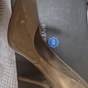 River Island Women's Tan Heels